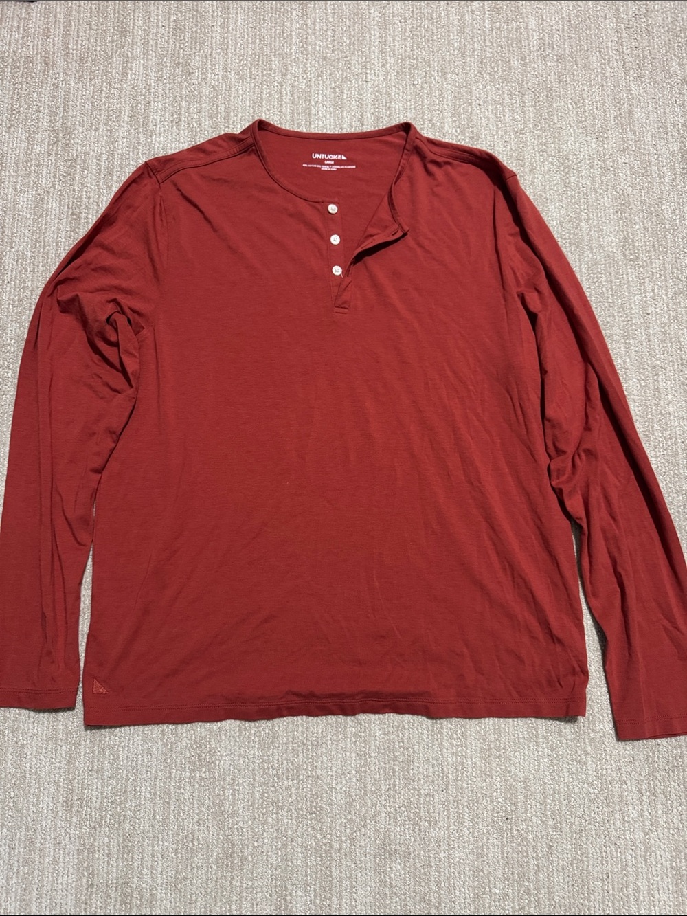 UNTUCKit Marastina Henley Men L Chili Oil Red EcoSoft TENCEL Stretch Shirt